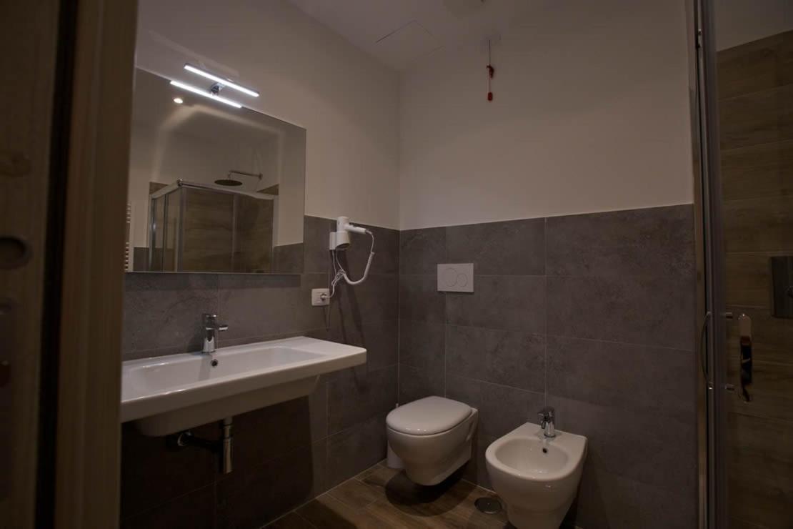 Onorati Hotel Priverno Екстер'єр фото
